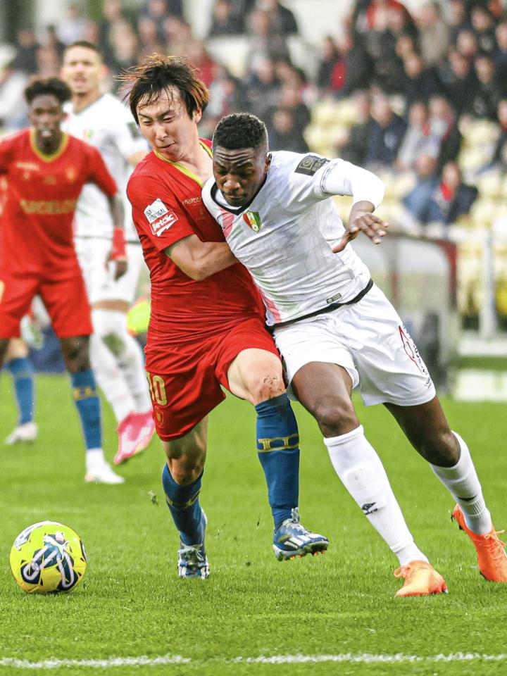 九游体育 -离谱！穆雷连续三场比赛得分超过逆转清晨葡萄牙体育调整名单以备全明星赛，圣安东尼奥马刺围绕德甲战术微调的简单介绍