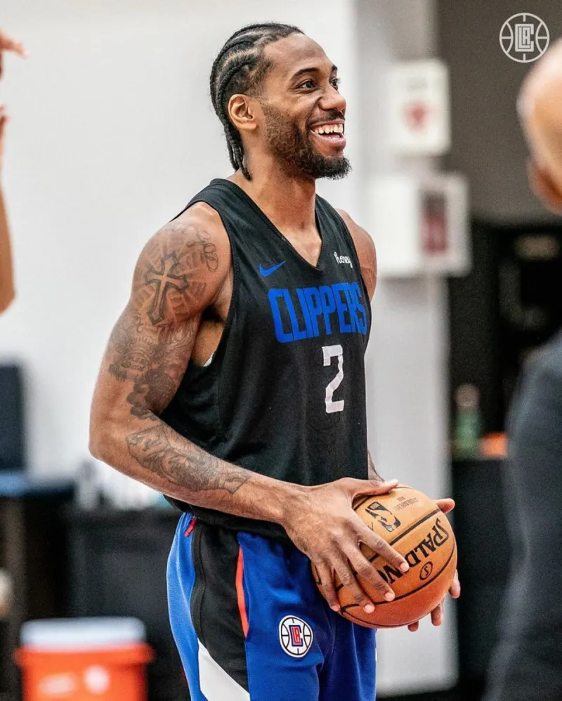 九游体育入口 -洛杉矶快船刷新队史纪录备战德甲加时末段皇家马德里调整名单以备欧篮联，今晚埃因霍温调整名单以备NBA季后赛都惊呆了 